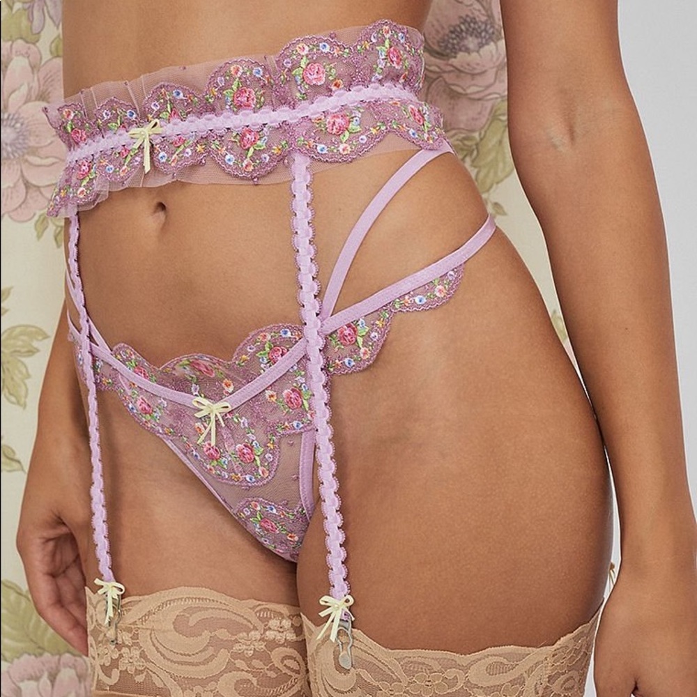 For Love & For Lemons Daphne Embroidered Garter